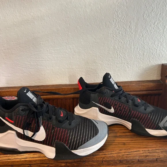 Nike Air Max "Impact 3" White, Black and Crimson *DC3725-009* Sneakers Size 9 - Picture 3 of 6